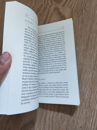 Libro ¿Qué es el derecho?