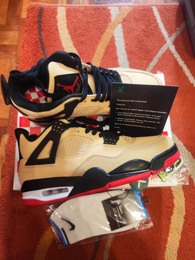 Nike Air Jordan 4 Pizza