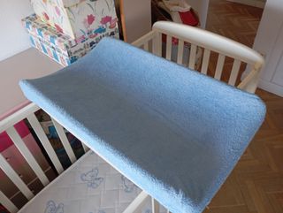 Cuna blanca con Colchón blanco con ositos