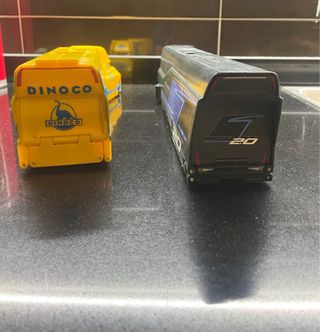 Set 2 Camioncini Cars Dinoco e Mack