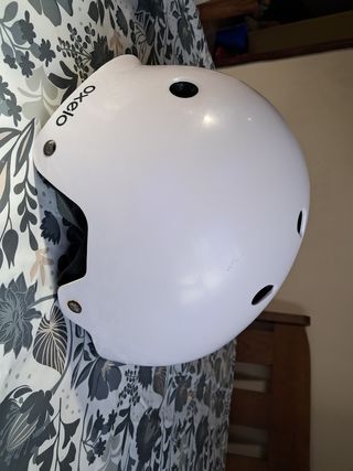 Casco patines infantil blanco