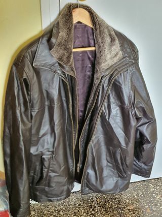 Abrigo de piel marrón talla 56