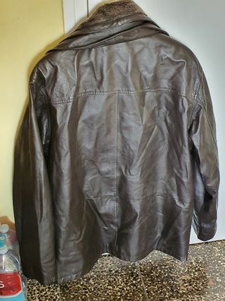 Abrigo de piel marrón talla 56