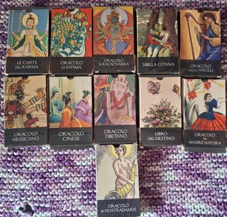 Lote 11 Oráculos (Tarot, Adivinación)