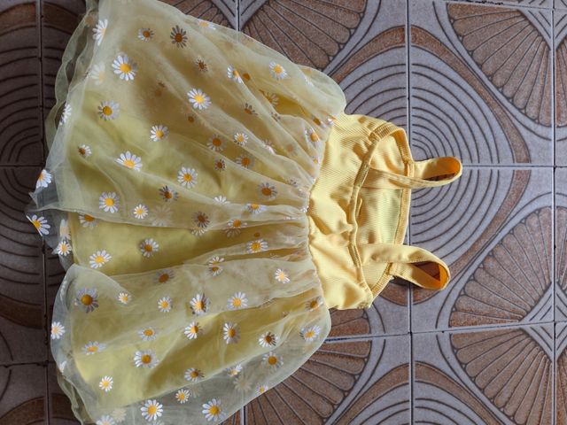 Vestido niña amarillo 12-18 meses