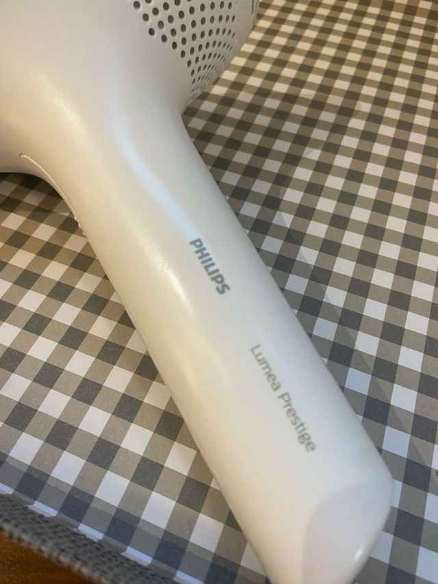 Philips Lumea Serie 8000 BRI948/00