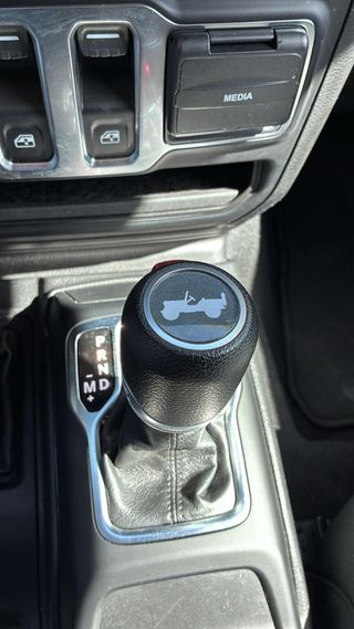Jeep Wrangler Willys 2021