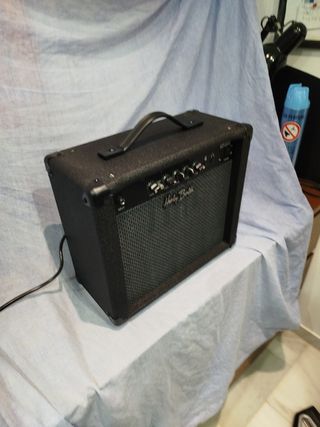 Amplificador Bajo Harley Benton HB-20B