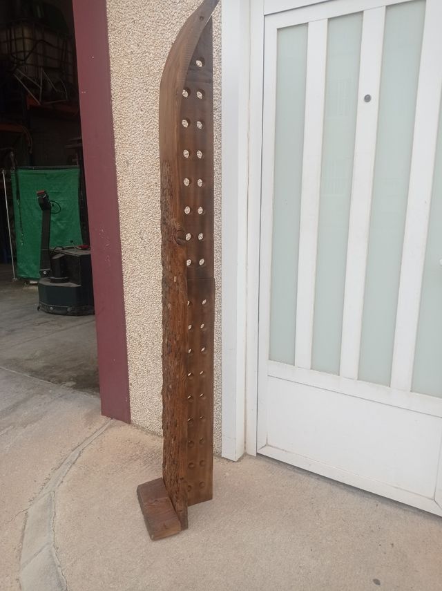 Botellero artesanal de madera
