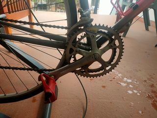 Bici Orbea antigua con rodillo