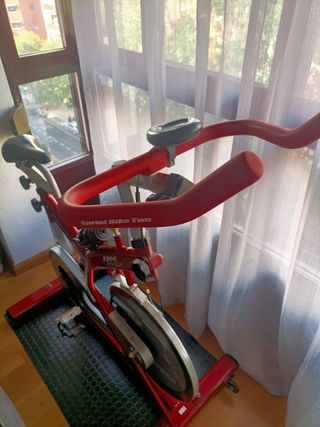 Bicicleta Spinning BH SB2