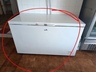 Congelador horizontal blanco mide 1,40m de largo
