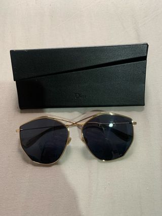 Gafas de sol Dior doradas y negras