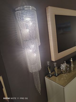 Lampadario di cristallo e metallo