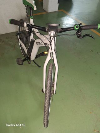 Bicicleta Eléctrica Smart Blanca