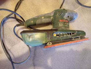 Lijadora Bosch PSS 250 AE