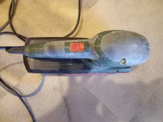 Lijadora Bosch PSS 250 AE