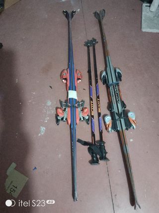 2 Pares Esquís + 2 Bastones