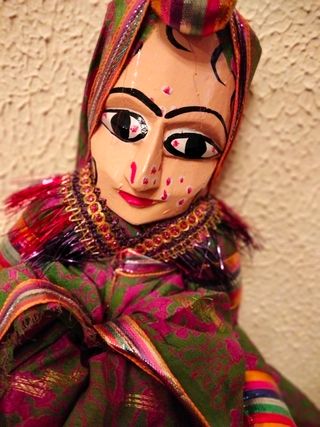 Pareja de marionetas artesanales