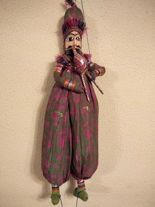 Pareja de marionetas artesanales