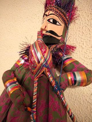 Pareja de marionetas artesanales