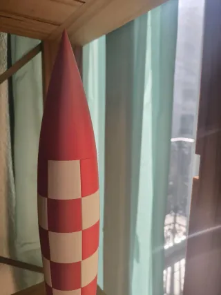 (50 cm) Cohete Decorativo Tintín