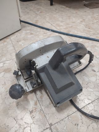 Sierra circular eléctrica