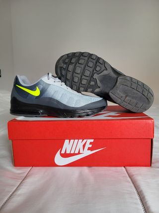 Nike Air Max Invigor Gris y Amarillo
