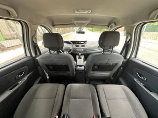 Renault Scenic 1.5 dCi Authentique 2012