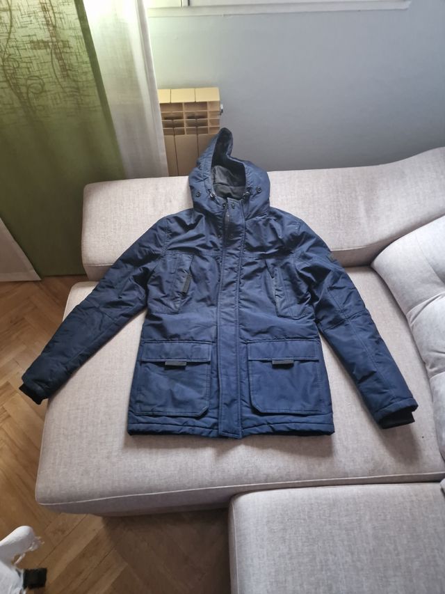 Cazadora de invierno azul