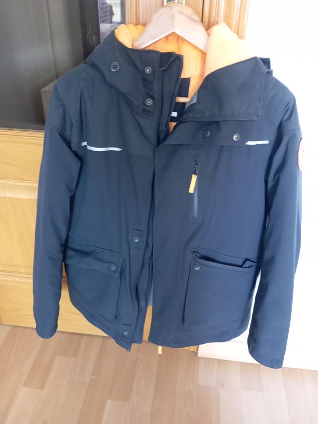 Cazadora azul con forro naranja talla 12-13