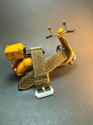 Correa artesanal de piel para reloj