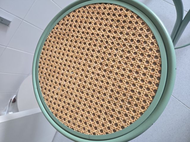 Bancos verdes metal y ratán (2 unidades) (55 cm )