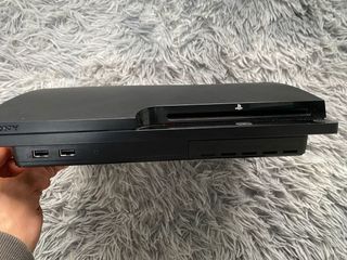 PS3 Slim Negra 149 GB