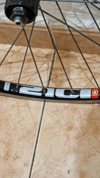 Rueda de bicicleta 700c NEGOCIABLE