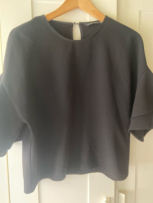 Camisa Zara negra manga acampanada