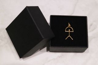 COLGANTE INDALO, ORO 18K/1.0g