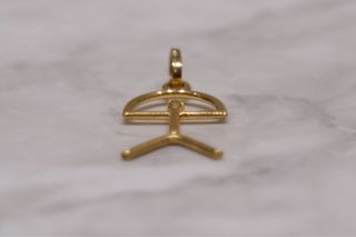 COLGANTE INDALO, ORO 18K/1.0g