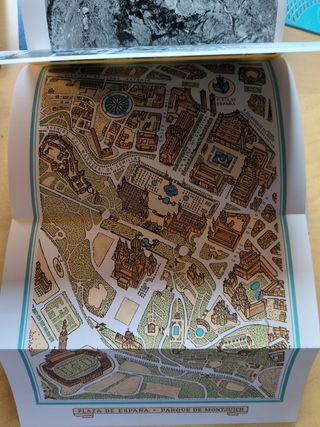 Guías de España - BARCELONA + 2 libros de regalo