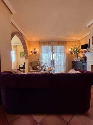 Sofá Vintage Terciopelo Morado 3 Plazas