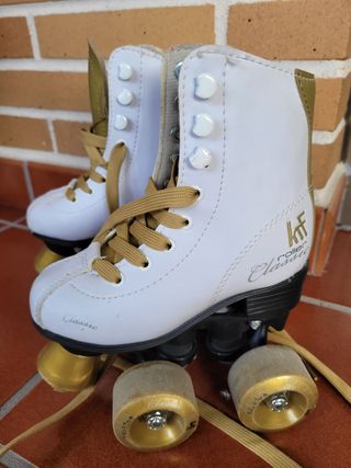 Patines Clásicos Blancos y Dorados talla 28
