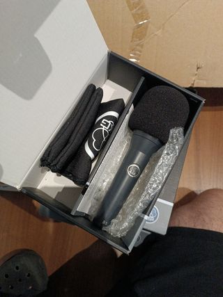 Equipo de Grabación para Podcast Completo y Nuevo