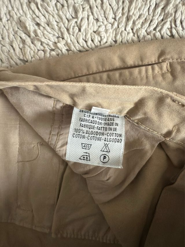 Pantalón chino casual Azum Line.