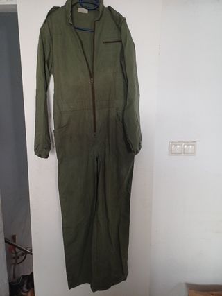 Mono de trabajo verde