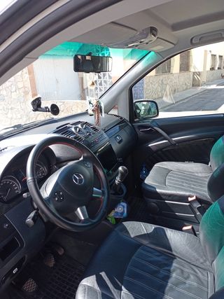 Mercedes-Benz Viano 2011
