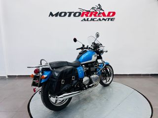 Triumph Bonneville SE