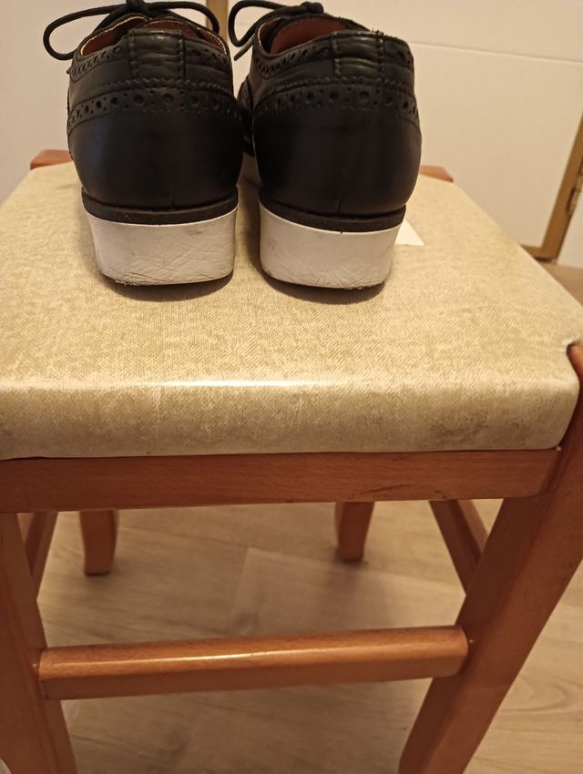 Zapatos de piel negros mujer