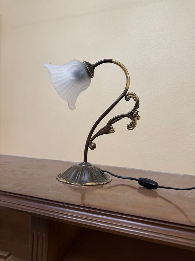 2 Lámparas de mesa vintage metal y cristal.