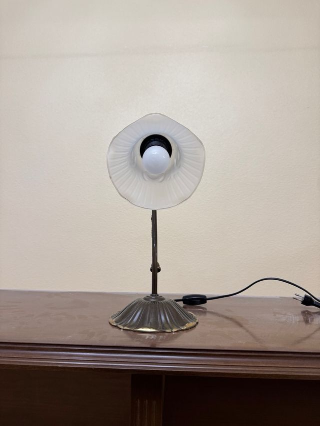 2 Lámparas de mesa vintage metal y cristal.