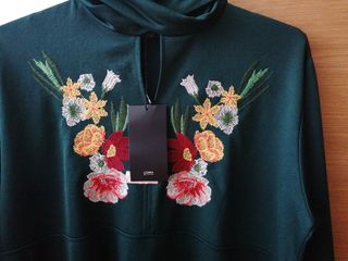 Camisola Zara bordada floral